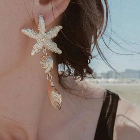 Gold Boho Womens Boho Zinc Alloy Starfish & Shell Drop Earrings - Picture 1 of 2